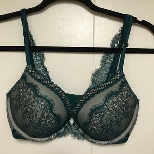 Victoria’s Secret Very Sexy Push-Up Bra 32D